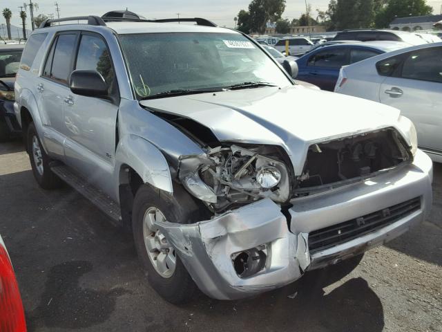 JTEZU14R968062397 - 2006 TOYOTA 4RUNNER SR SILVER photo 1