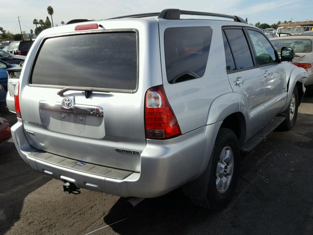 JTEZU14R968062397 - 2006 TOYOTA 4RUNNER SR SILVER photo 4