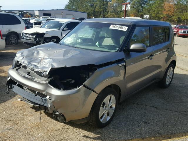 KNDJN2A27F7190977 - 2015 KIA SOUL GRAY photo 2