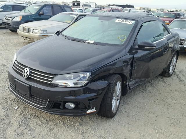 WVWBW8AH0DV008053 - 2013 VOLKSWAGEN EOS KOMFOR BLACK photo 2