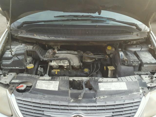 2C8GP54L41R199815 - 2001 CHRYSLER TOWN & COU SILVER photo 7