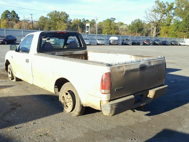 1FTRF17273NB67322 - 2003 FORD F150 WHITE photo 3