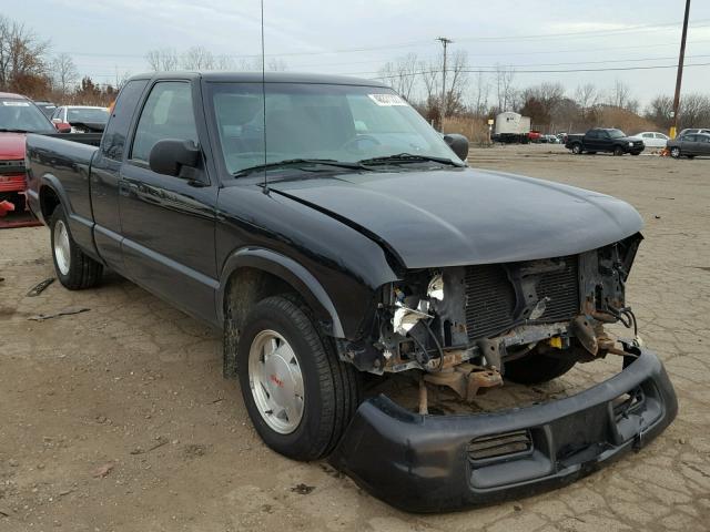 1GTCS19W828111971 - 2002 GMC SONOMA BLACK photo 1