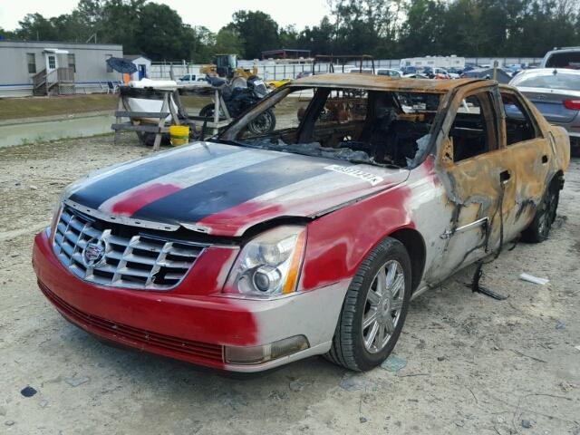 1G6KD57Y98U167664 - 2008 CADILLAC DTS CREAM photo 2