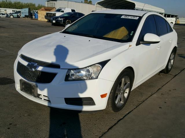 1G1PE5SB1D7138499 - 2013 CHEVROLET CRUZE LT WHITE photo 2