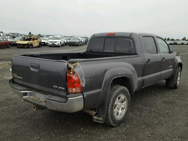 3TMMU4FN3BM037995 - 2011 TOYOTA TACOMA DOU CHARCOAL photo 4