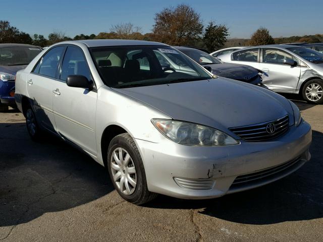 4T1BE32K05U564060 - 2005 TOYOTA CAMRY LE ვერცხლისფერი ფოტო 1