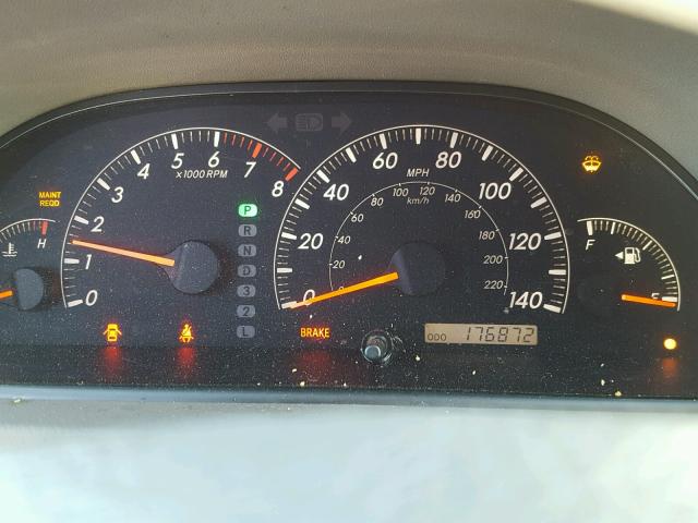 4T1BE32K05U564060 - 2005 TOYOTA CAMRY LE ვერცხლისფერი ფოტო 8