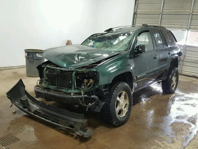 1GNDT13S942170693 - 2004 CHEVROLET TRAILBLAZE GREEN photo 2