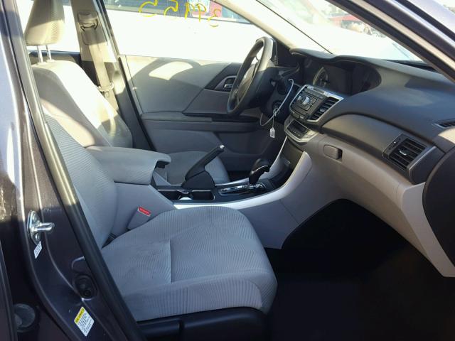 1HGCR2F33FA262390 - 2015 HONDA ACCORD LX GRAY photo 5