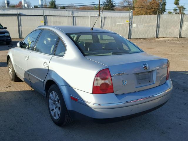 WVWPD63B73P396524 - 2003 VOLKSWAGEN PASSAT GLS BLUE photo 3