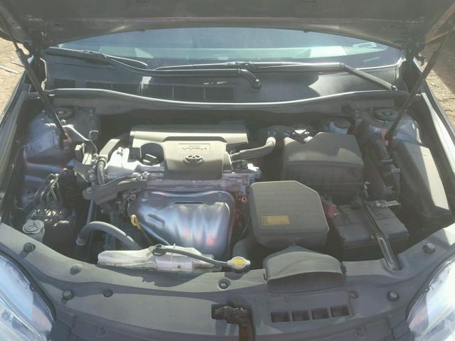 4T1BF1FK7FU969717 - 2015 TOYOTA CAMRY LE 灰色 照片 7