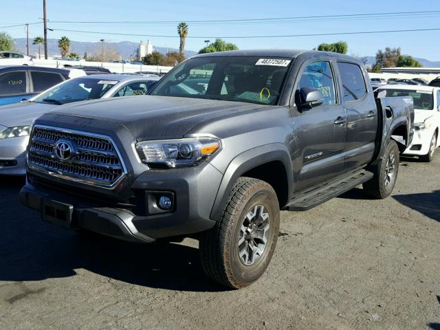 3TMAZ5CNXGM013439 - 2016 TOYOTA TACOMA DOU GRAY photo 2