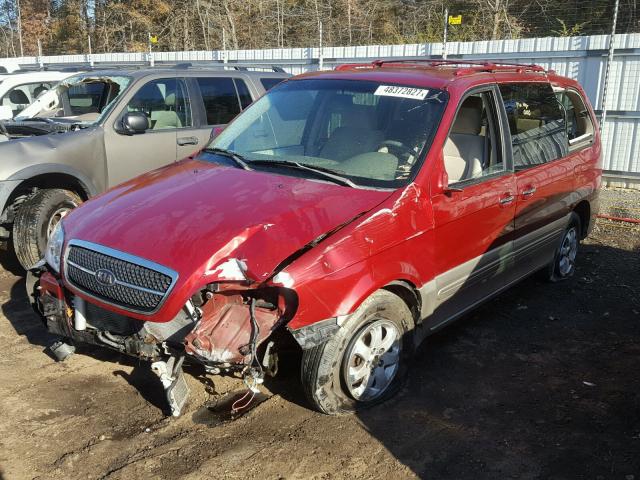 KNDUP131X46600521 - 2004 KIA SEDONA EX RED photo 2