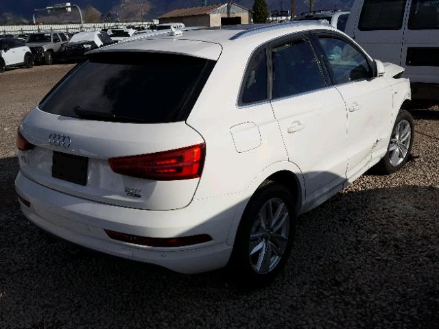 WA1JCCFS3JR017338 - 2018 AUDI Q3 PREMIUM WHITE photo 4