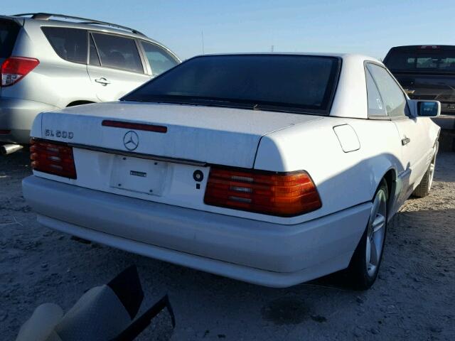 WDBFA67E1RF102816 - 1994 MERCEDES-BENZ SL 500 WHITE photo 4