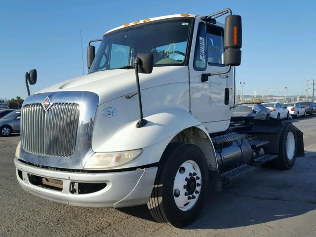 1HSHWAHN8AJ173114 - 2010 INTERNATIONAL TRANSTAR WHITE photo 2