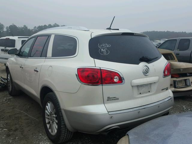 5GAKVBED6BJ335103 - 2011 BUICK ENCLAVE CX WHITE photo 3