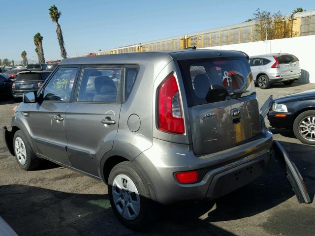 KNDJT2A56D7629793 - 2013 KIA SOUL GRAY photo 3