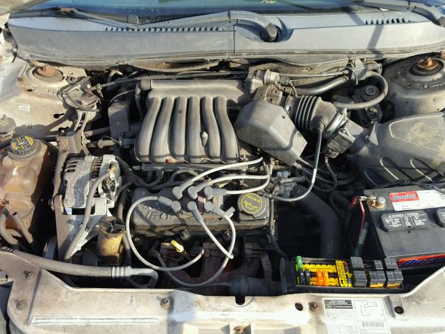 1FAFP53U11A164747 - 2001 FORD TAURUS SE SILVER photo 7