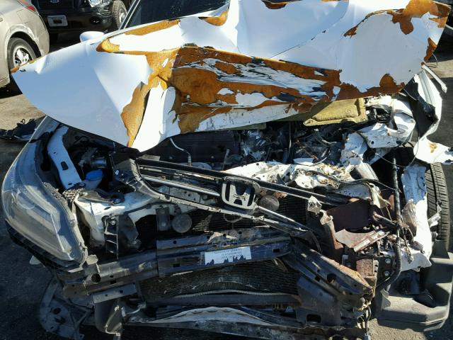 1HGCR2F51FA124817 - 2015 HONDA ACCORD SPO WHITE photo 7