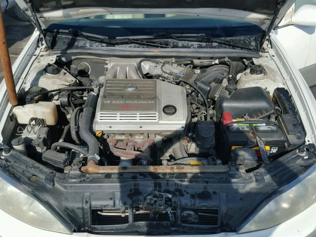 JT8BF28G7Y0275444 - 2000 LEXUS ES 300 WHITE photo 7