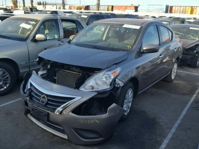 3N1CN7AP6GL815256 - 2016 NISSAN VERSA S GRAY photo 2