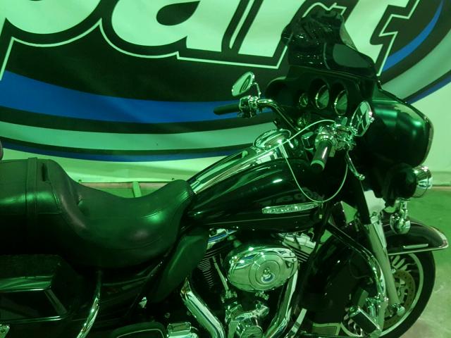 1HD1KEM14CB605242 - 2012 HARLEY-DAVIDSON FLHTK ELEC 黑色 照片 5