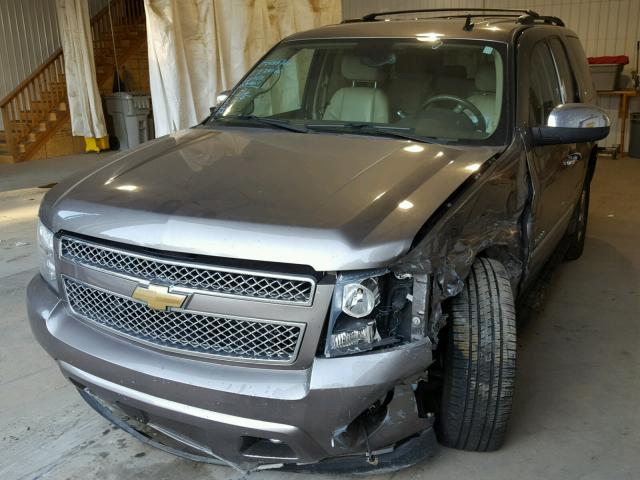 1GNSKCE06BR176103 - 2011 CHEVROLET TAHOE K150 TAN photo 2