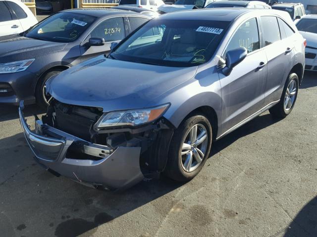 5J8TB3H37FL004255 - 2015 ACURA RDX BASE SILVER photo 2