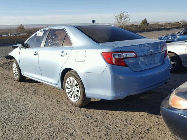 4T1BF1FK5CU572180 - 2012 TOYOTA CAMRY BASE BLUE photo 3