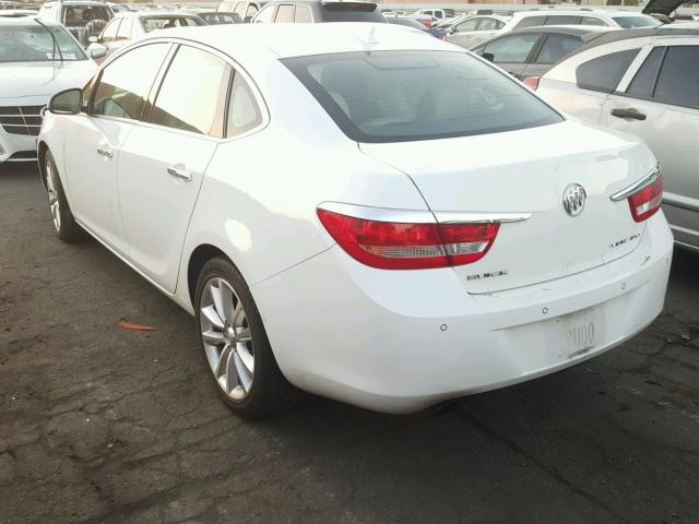 1G4PR5SK3E4113288 - 2014 BUICK VERANO CON WHITE photo 3