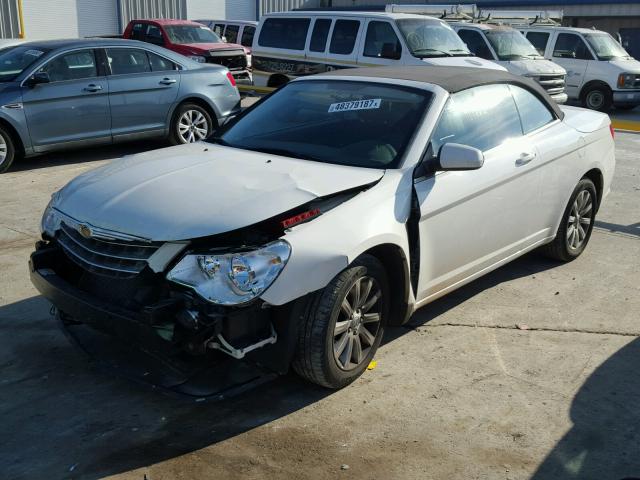 1C3BC5ED6AN148185 - 2010 CHRYSLER SEBRING TO WHITE photo 2