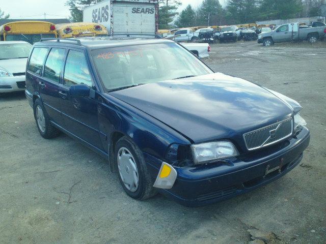 YV1LW5575W3485722 - 1998 VOLVO V70 BLUE photo 1