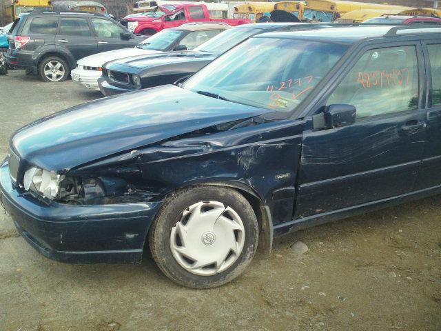 YV1LW5575W3485722 - 1998 VOLVO V70 BLUE photo 9