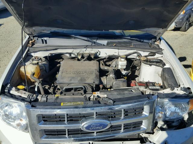 1FMCU94G89KB93279 - 2009 FORD ESCAPE LIM CREAM photo 7