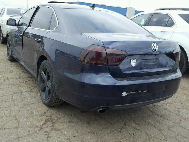 1VWBH7A39DC006559 - 2013 VOLKSWAGEN PASSAT SE BLUE photo 3