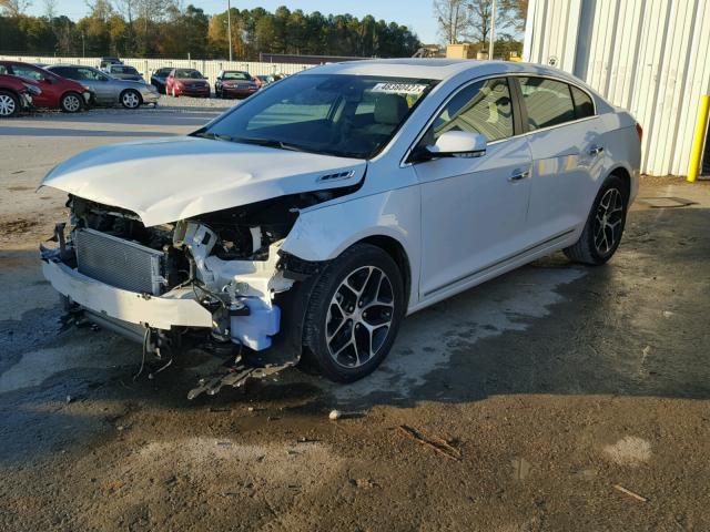 1G4G45G3XGF278214 - 2016 BUICK LACROSSE S WHITE photo 2