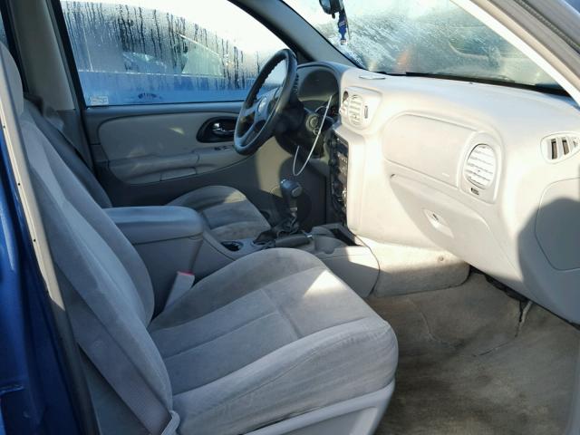 1GNDT13S062261144 - 2006 CHEVROLET TRAILBLAZE BLUE photo 5