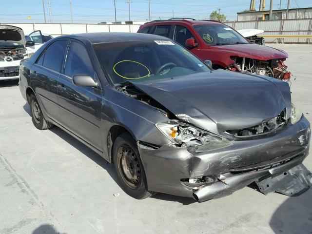 JTDBE32K540274455 - 2004 TOYOTA CAMRY LE GRAY photo 1