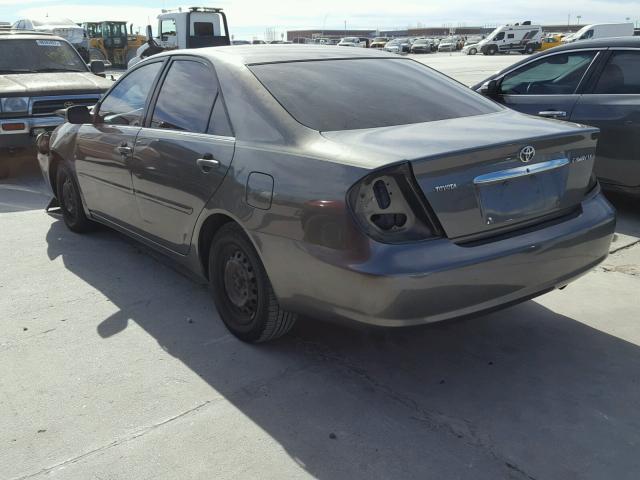 JTDBE32K540274455 - 2004 TOYOTA CAMRY LE GRAY photo 3