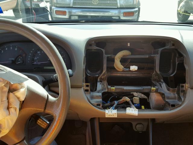 JTDBE32K540274455 - 2004 TOYOTA CAMRY LE GRAY photo 9