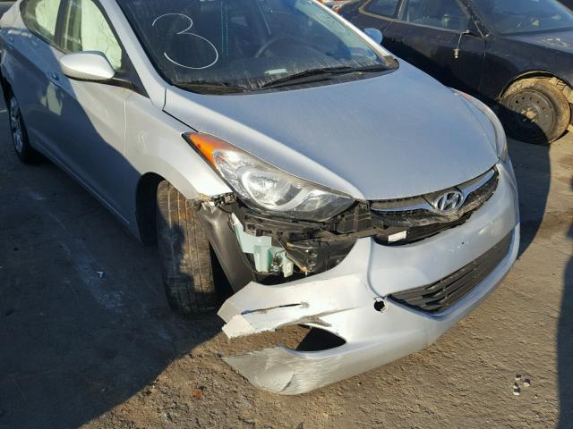 5NPDH4AE5CH140936 - 2012 HYUNDAI ELANTRA GL SILVER photo 9