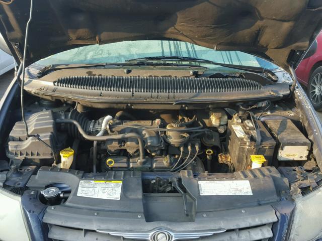 1A4GP45R26B747213 - 2006 CHRYSLER TOWN & COU BLUE photo 7