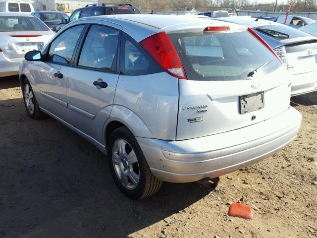 3FAHP37N95R118594 - 2005 FORD FOCUS ZX5 SILVER photo 3