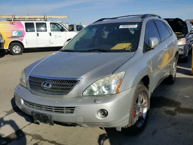 JTJHW31U472020204 - 2007 LEXUS RX 400H SILVER photo 2