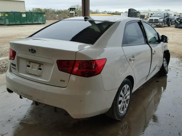 KNAFU4A28A5063323 - 2010 KIA FORTE EX WHITE photo 4