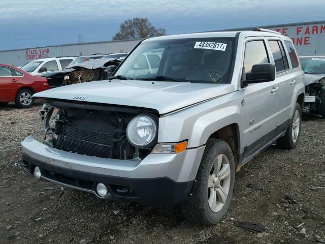 1J4NF4GB7BD165150 - 2011 JEEP PATRIOT LA SILVER photo 2