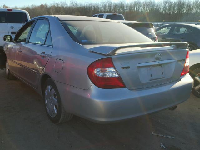 4T1BE32K63U255108 - 2003 TOYOTA CAMRY LE SILVER photo 3