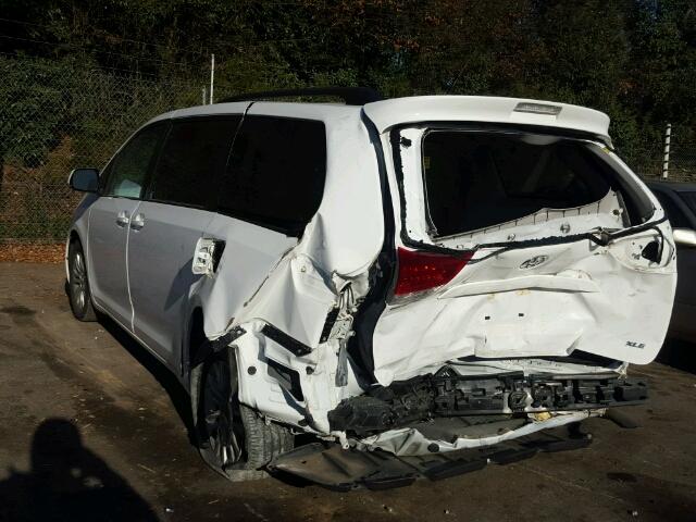 5TDYK3DC4ES430802 - 2014 TOYOTA SIENNA XLE WHITE photo 3